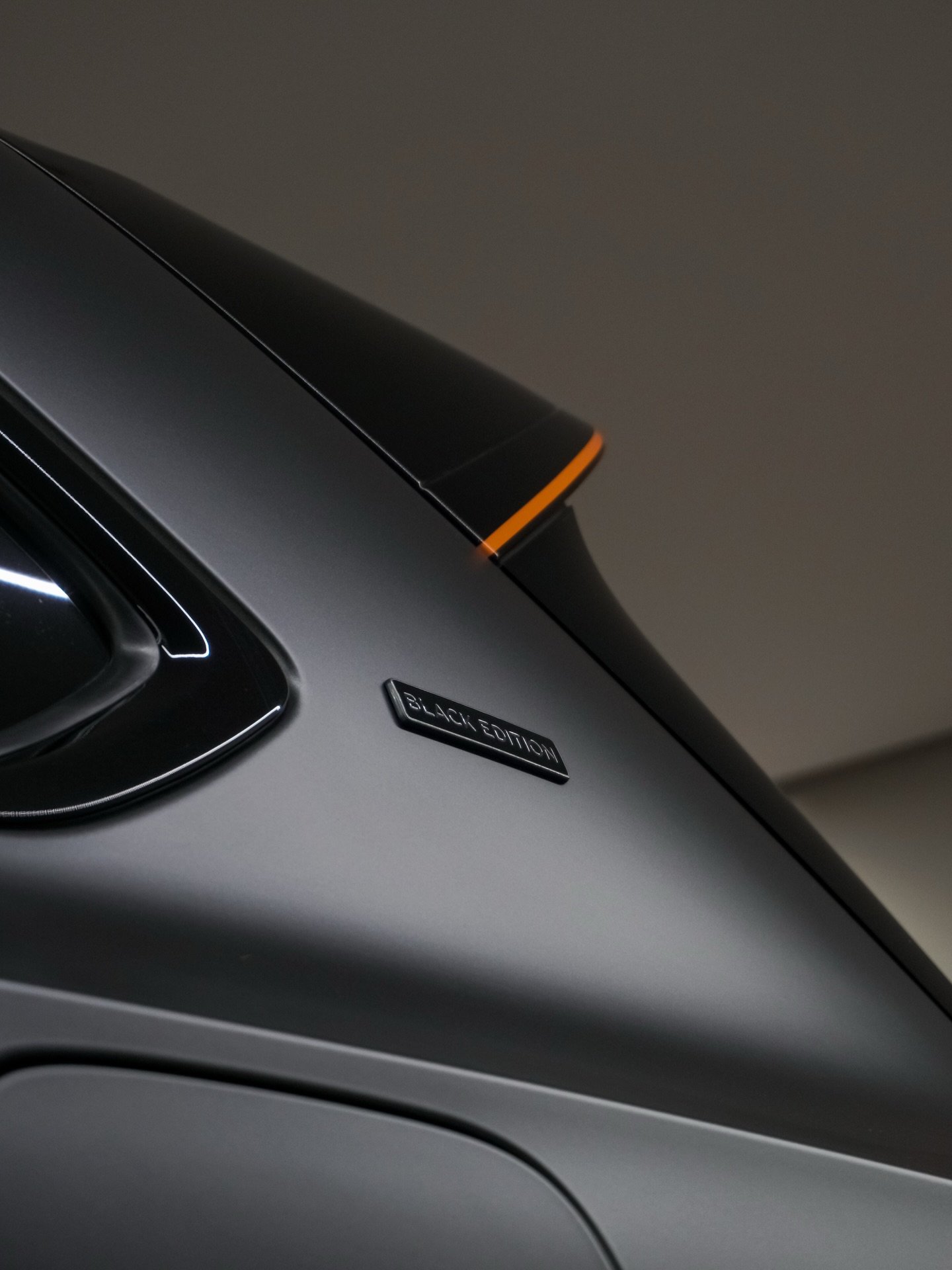 Bentley Bentayga Black Edition